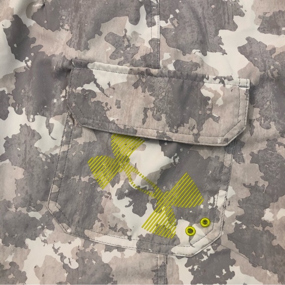 Under Armour Storm HeatGear Loose Snow White Camo Swim Board Shorts Mens 30. - Picture 2 of 10
